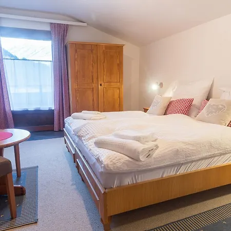 Gartner's Holiday - Steinbock Lodges Neukirchen am Großvenediger